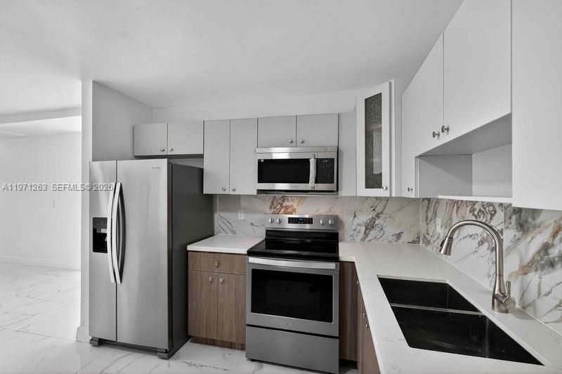 17821 NW 22nd Ave, Miami Gardens, FL 33056 Photo