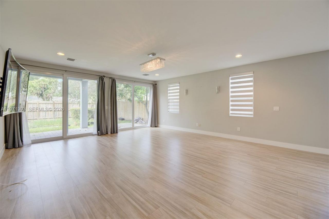 619 SW 17th St , Unit 619, Fort Lauderdale, FL 33315 Photo