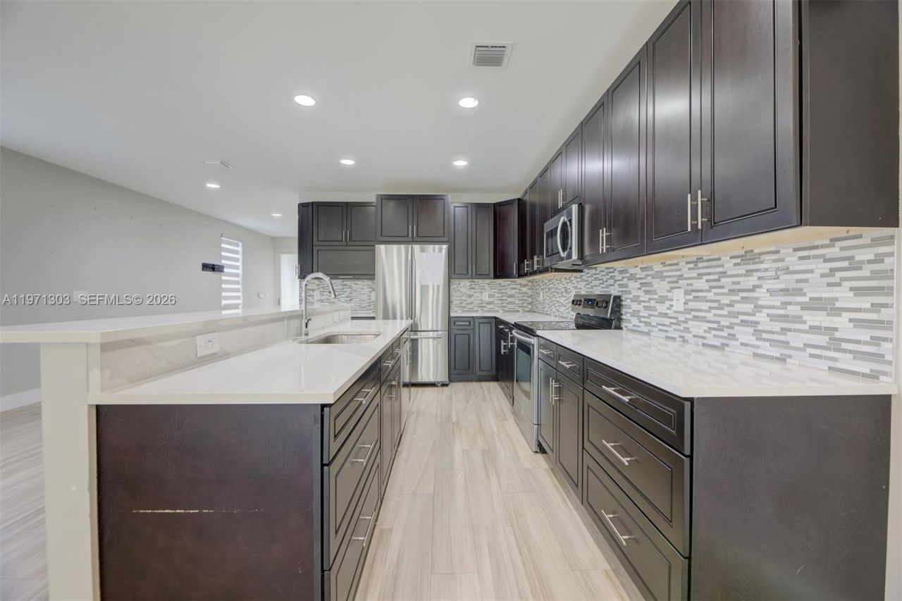 619 SW 17th St , Unit 619, Fort Lauderdale, FL 33315 Photo