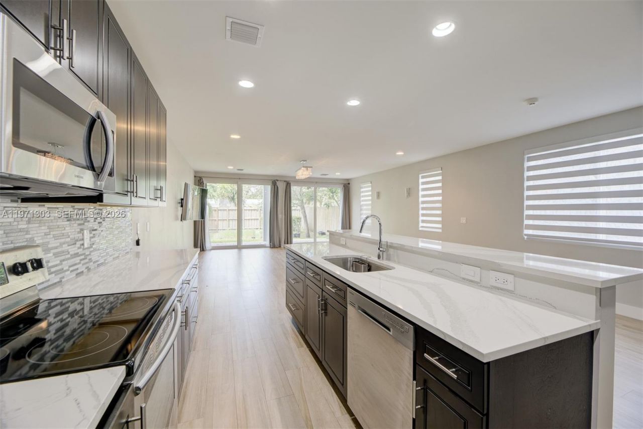 619 SW 17th St , Unit 619, Fort Lauderdale, FL 33315 Photo