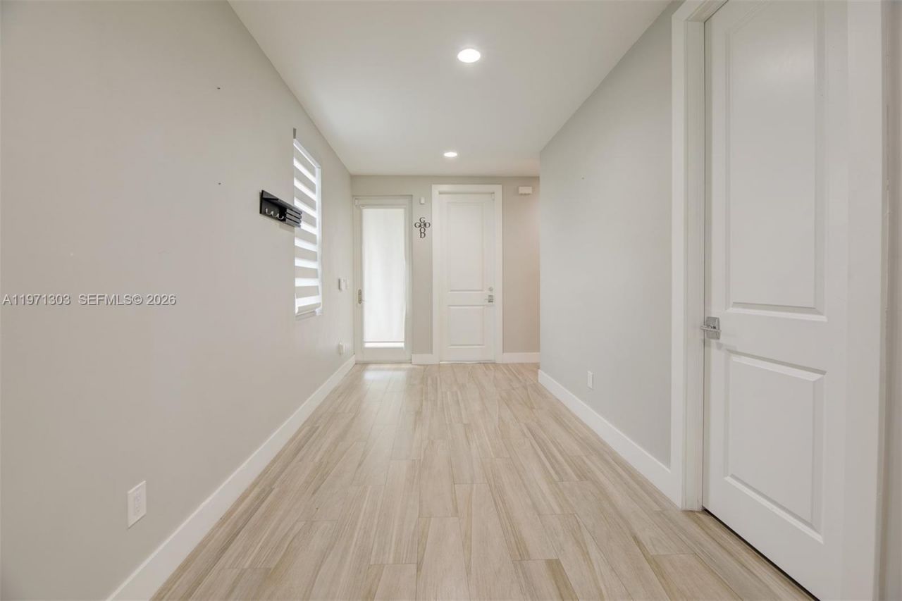 619 SW 17th St , Unit 619, Fort Lauderdale, FL 33315 Photo