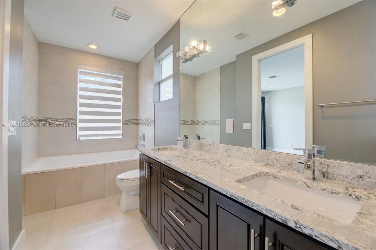 619 SW 17th St , Unit 619, Fort Lauderdale, FL 33315 Photo