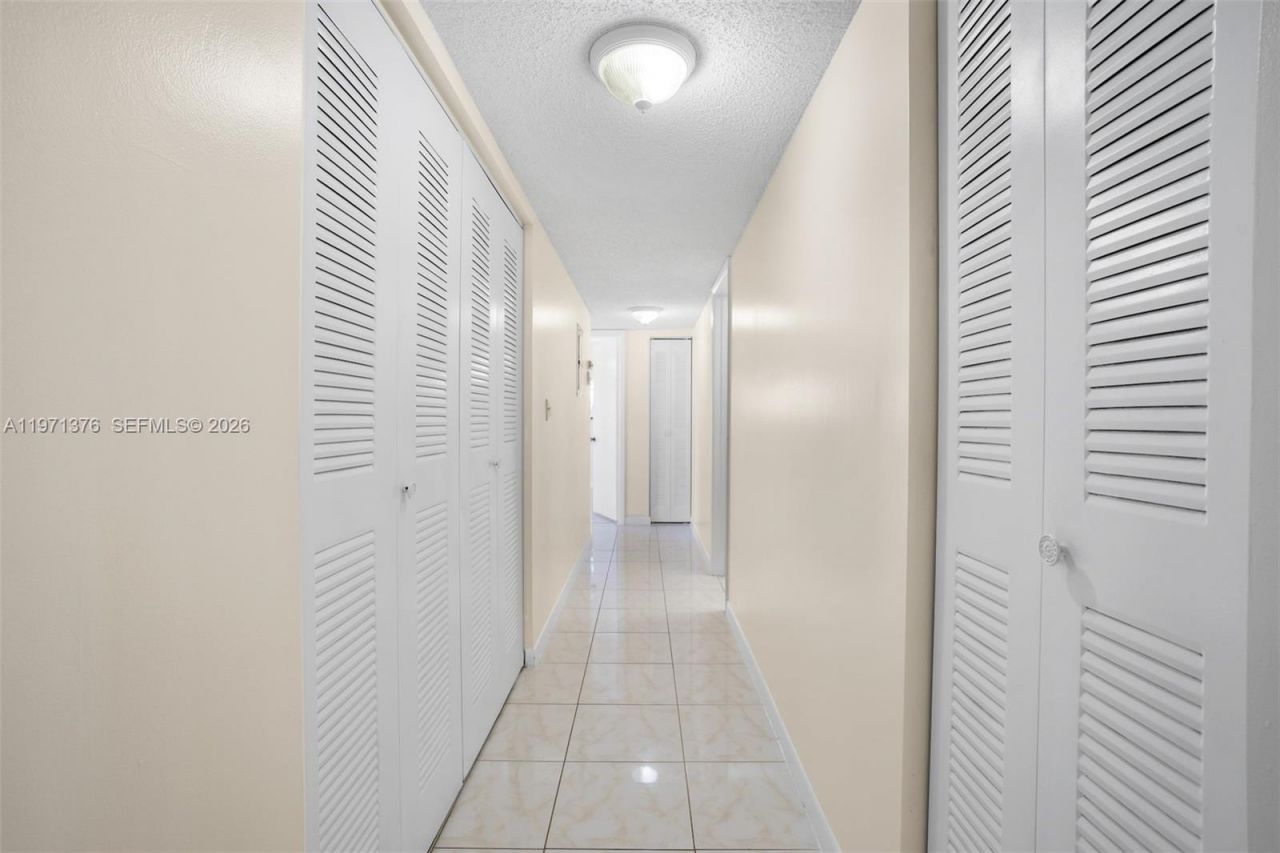 9446 S Belfort Cir, Unit 215, Tamarac, FL 33321 Photo