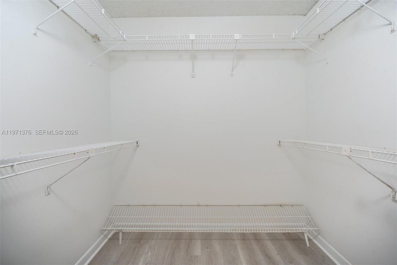 9446 S Belfort Cir, Unit 215, Tamarac, FL 33321 Photo