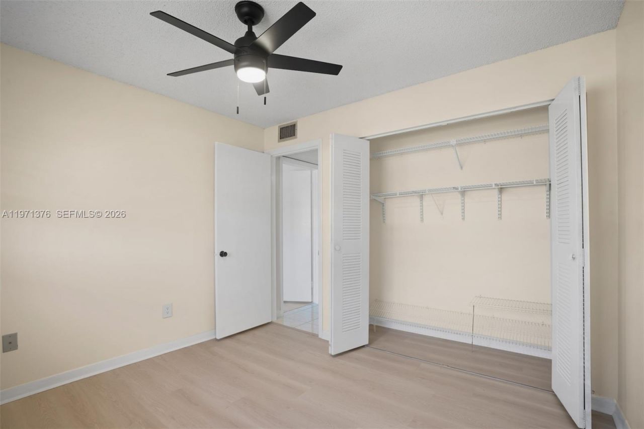 9446 S Belfort Cir, Unit 215, Tamarac, FL 33321 Photo