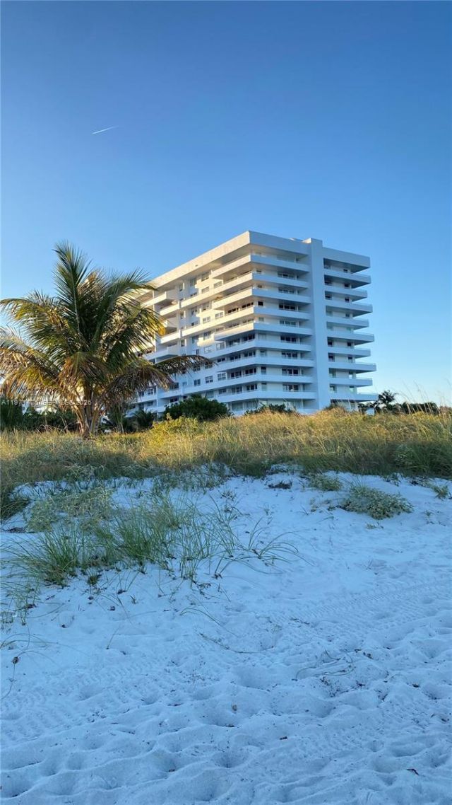 177 Ocean Lane Dr, Unit 204, Key Biscayne, FL 33149 Photo