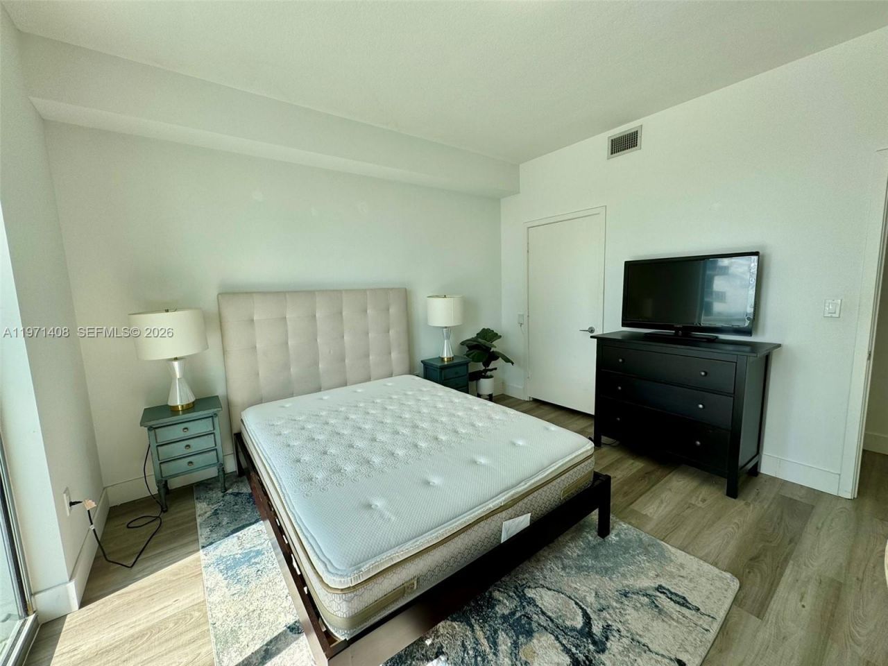 1111 SW 1st Ave , Unit 3018, Miami, FL 33130 Photo