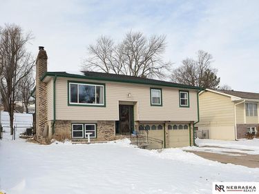 5330 S 91st Street, Omaha, NE 68127