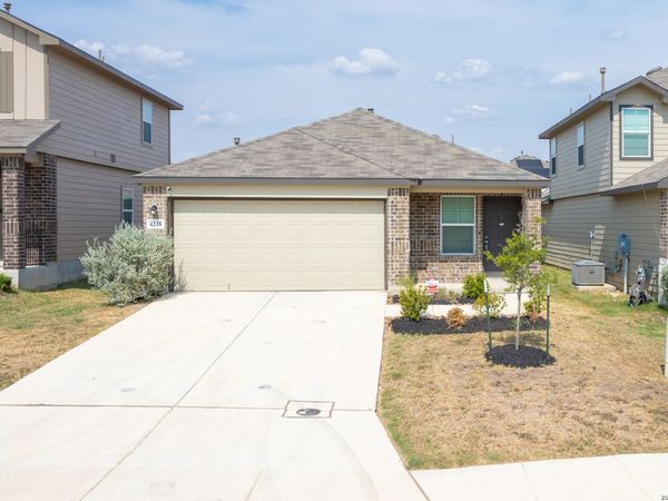 4238 Fort Palmer, St Hedwig, TX 78152