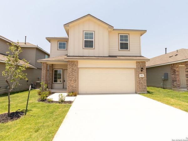 193 Legendary Trail Loop, Floresville, TX 78114