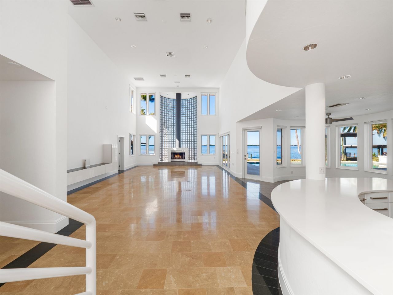 3402 W Riverside Dr, Fort Myers, FL 33901 Photo