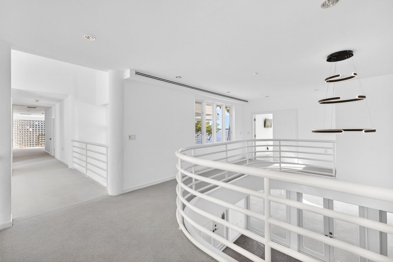 3402 W Riverside Dr, Fort Myers, FL 33901 Photo