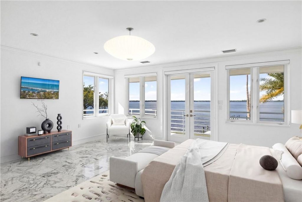 3402 W Riverside Dr, Fort Myers, FL 33901 Photo