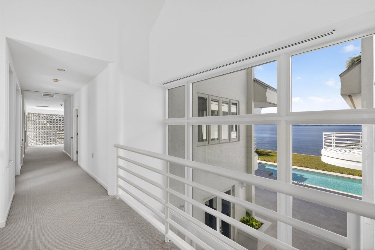 3402 W Riverside Dr, Fort Myers, FL 33901 Photo