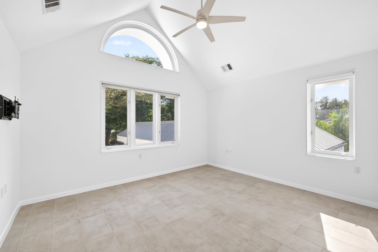 3402 W Riverside Dr, Fort Myers, FL 33901 Photo