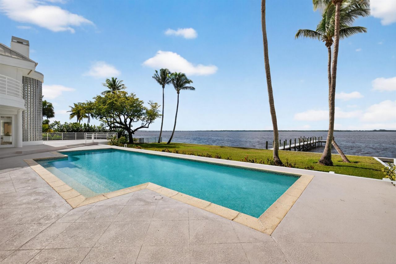 3402 W Riverside Dr, Fort Myers, FL 33901 Photo