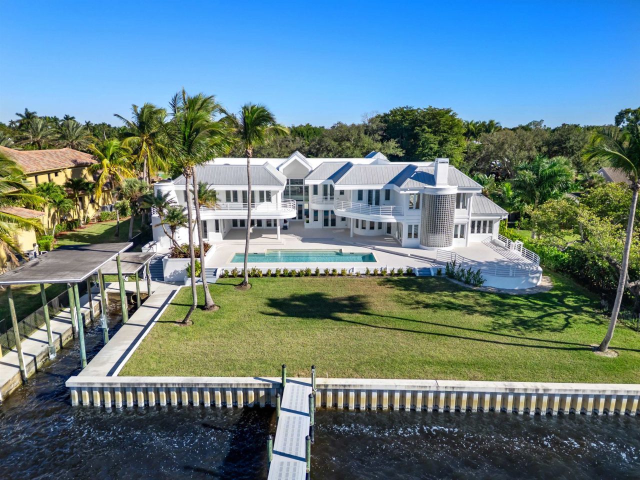 3402 W Riverside Dr, Fort Myers, FL 33901 Photo