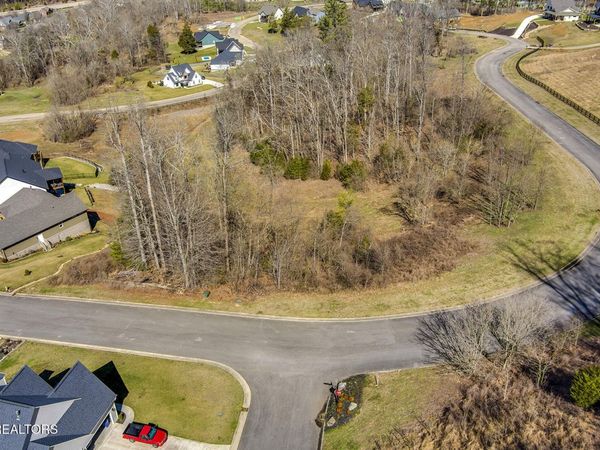 132 & 134 Black Oak Drive, Oak Ridge, TN 37830