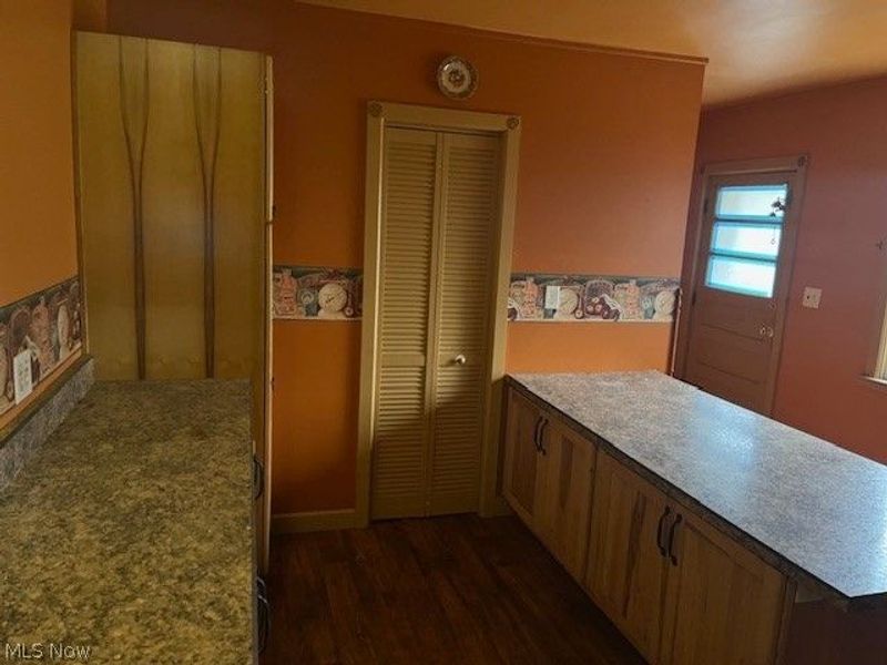 408 W 7th Street, Sycamore, OH 44882 Photo 7