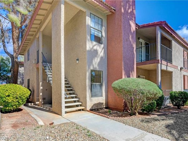 5576 W Rochelle Avenue, Unit 27A, Las Vegas, NV 89103