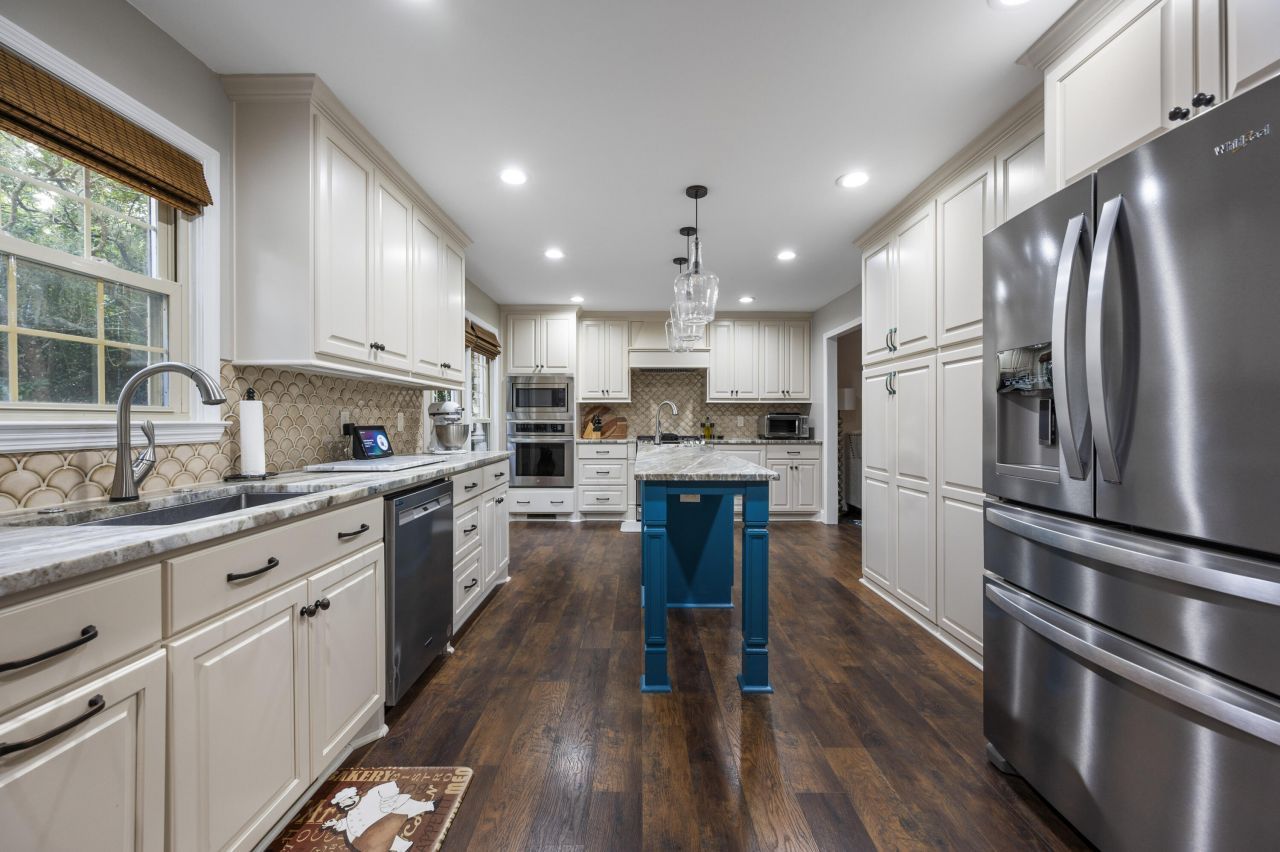 506 Fairington Drive Photo 10