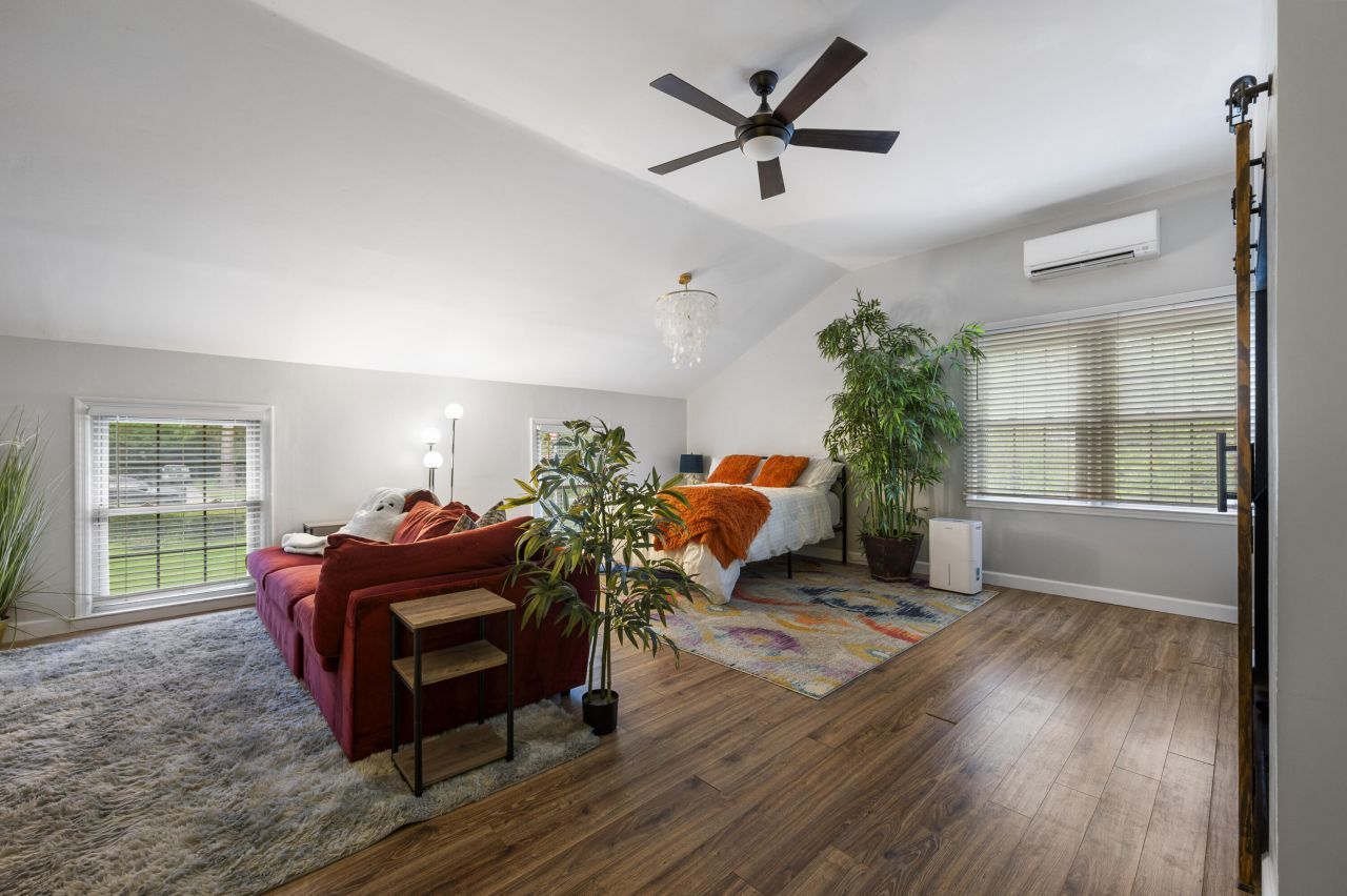 506 Fairington Drive Photo 17