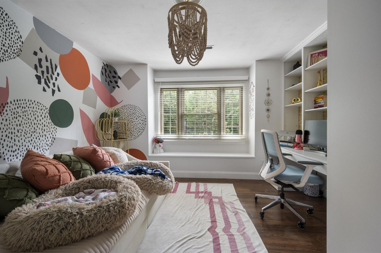 506 Fairington Drive Photo 23