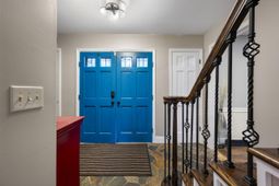 506 Fairington Drive photo 4