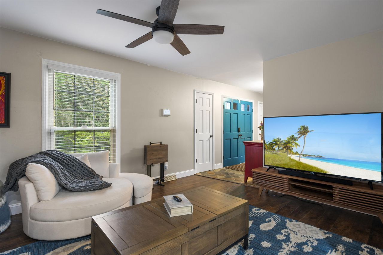 506 Fairington Drive Photo 7