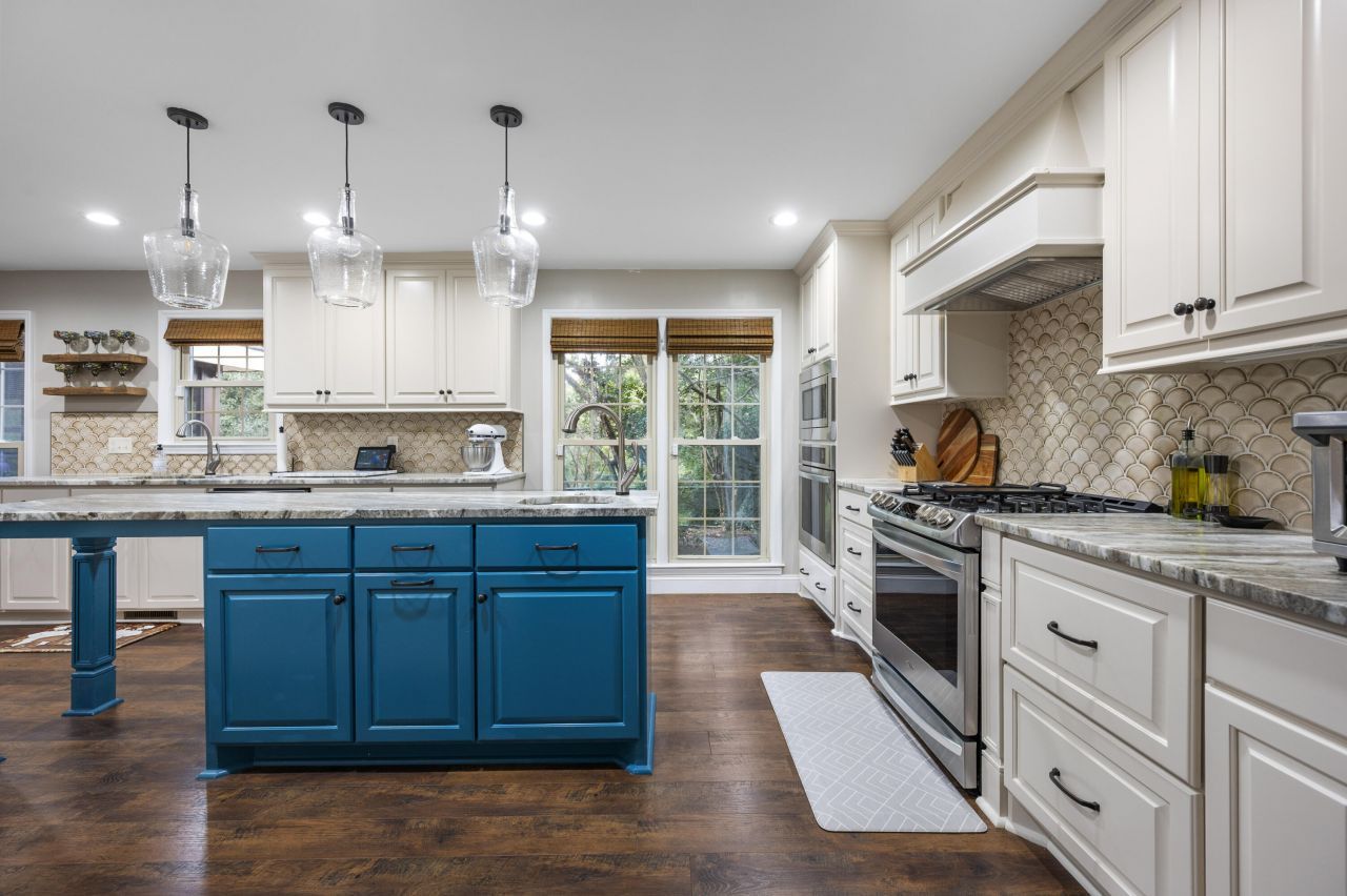 506 Fairington Drive Photo 9