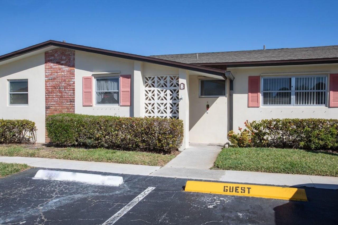 2936 Ashley Drive E, Unit B, West Palm Beach, FL 33415 Main Photo