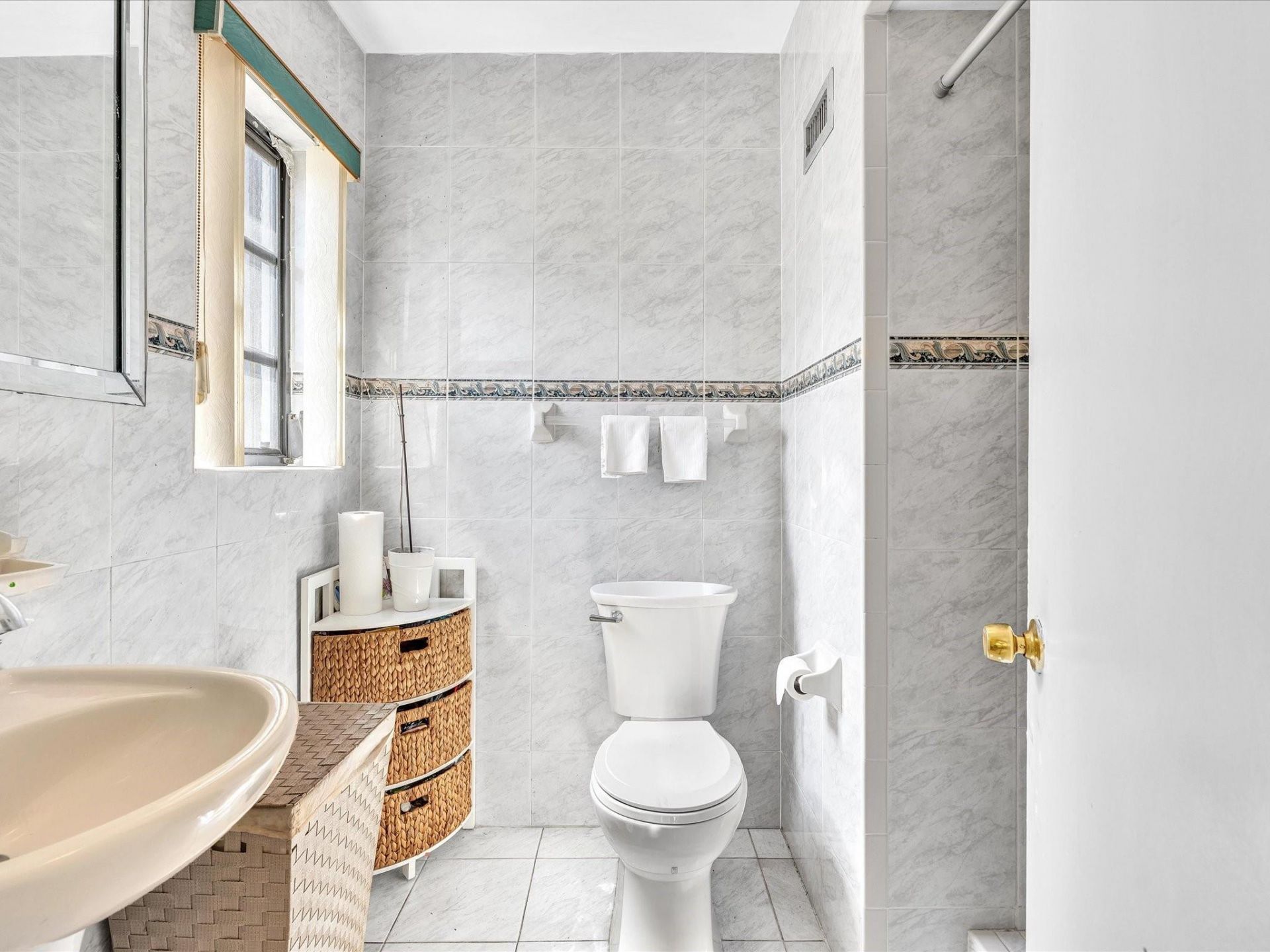 2285 NW 195th St, Miami Gardens, FL 33056 Photo