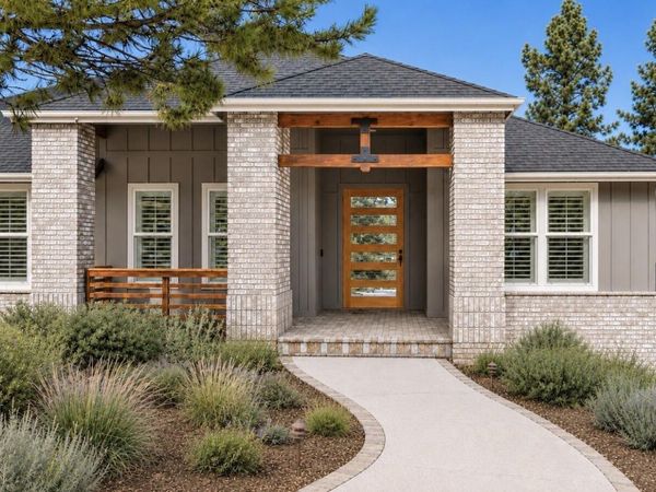 3374 NW Windwood Way, Bend, OR 97703
