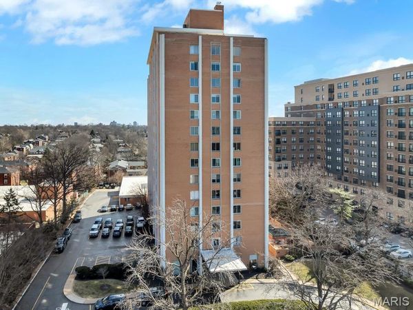 900 S Hanley Road, Unit 12E, Clayton, MO 63105