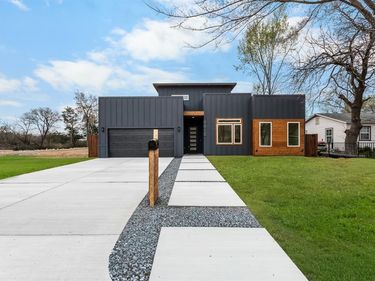 8910 Wadlington Avenue, Dallas, TX 75217