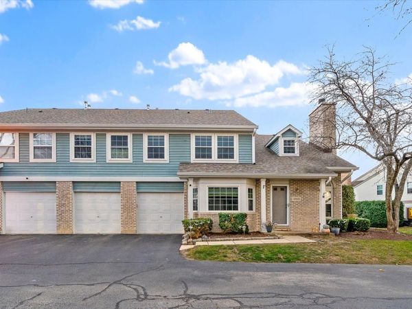 3100 Anton Circle, Unit 3100, Aurora, IL 60504