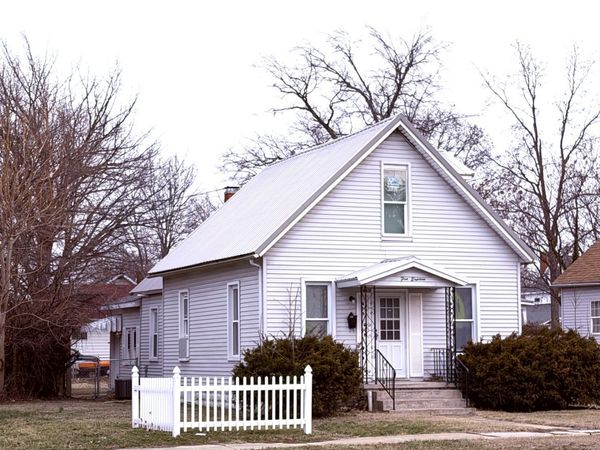 518 E Noleman Street, Centralia, IL 62801