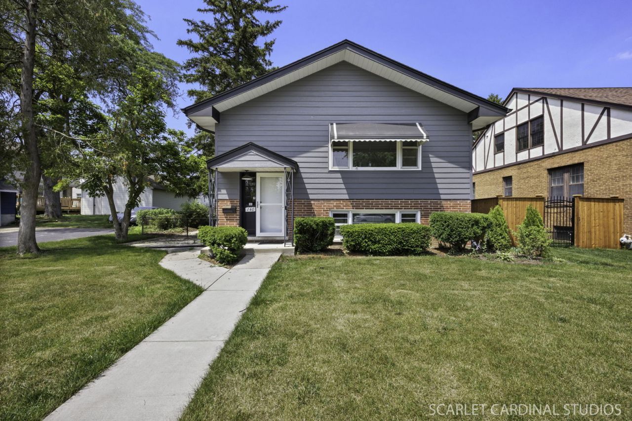 140 W Adams Street, Villa Park, IL 60181 Main Photo