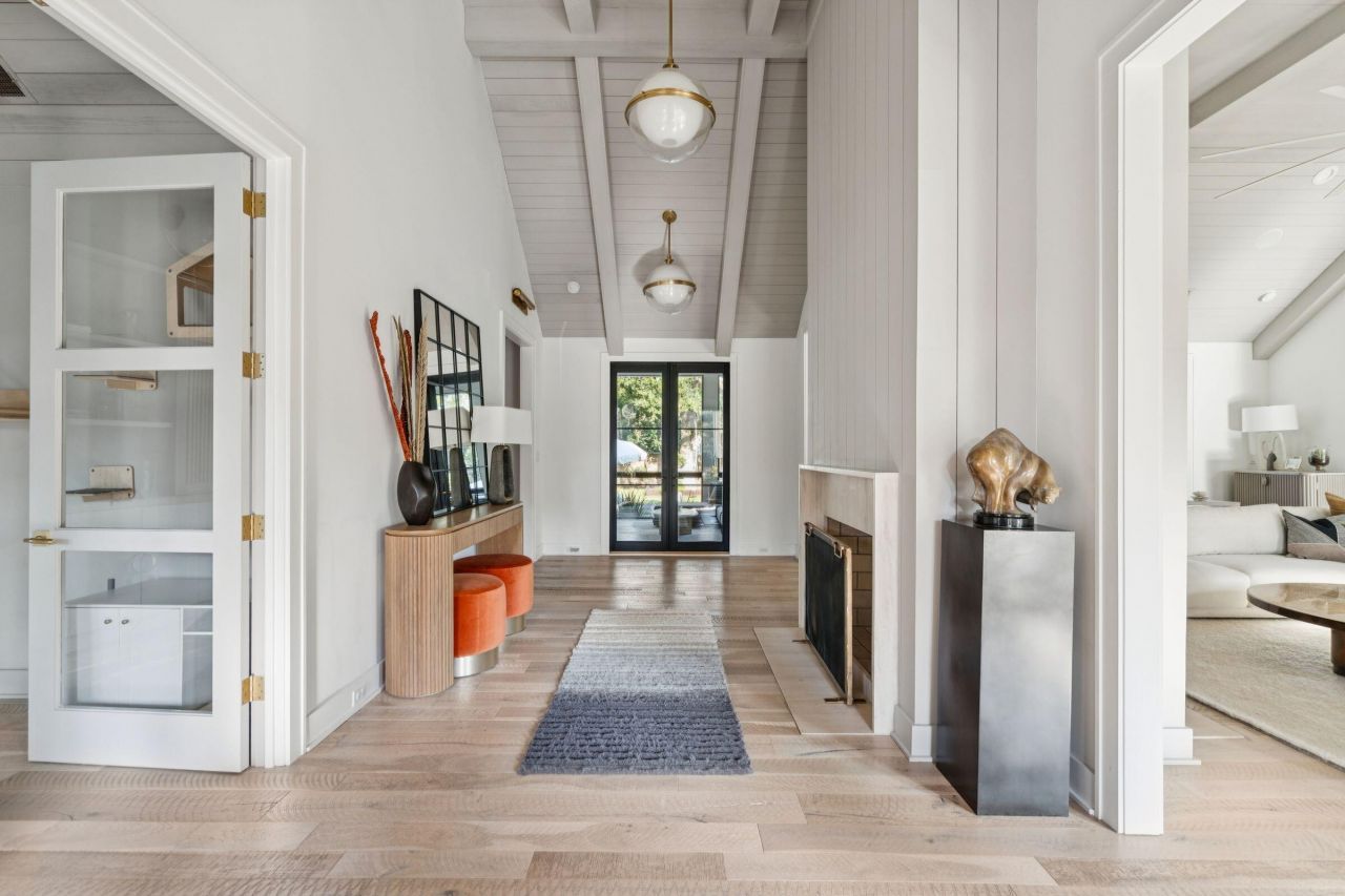 1027 Lakeview Drive Photo 14