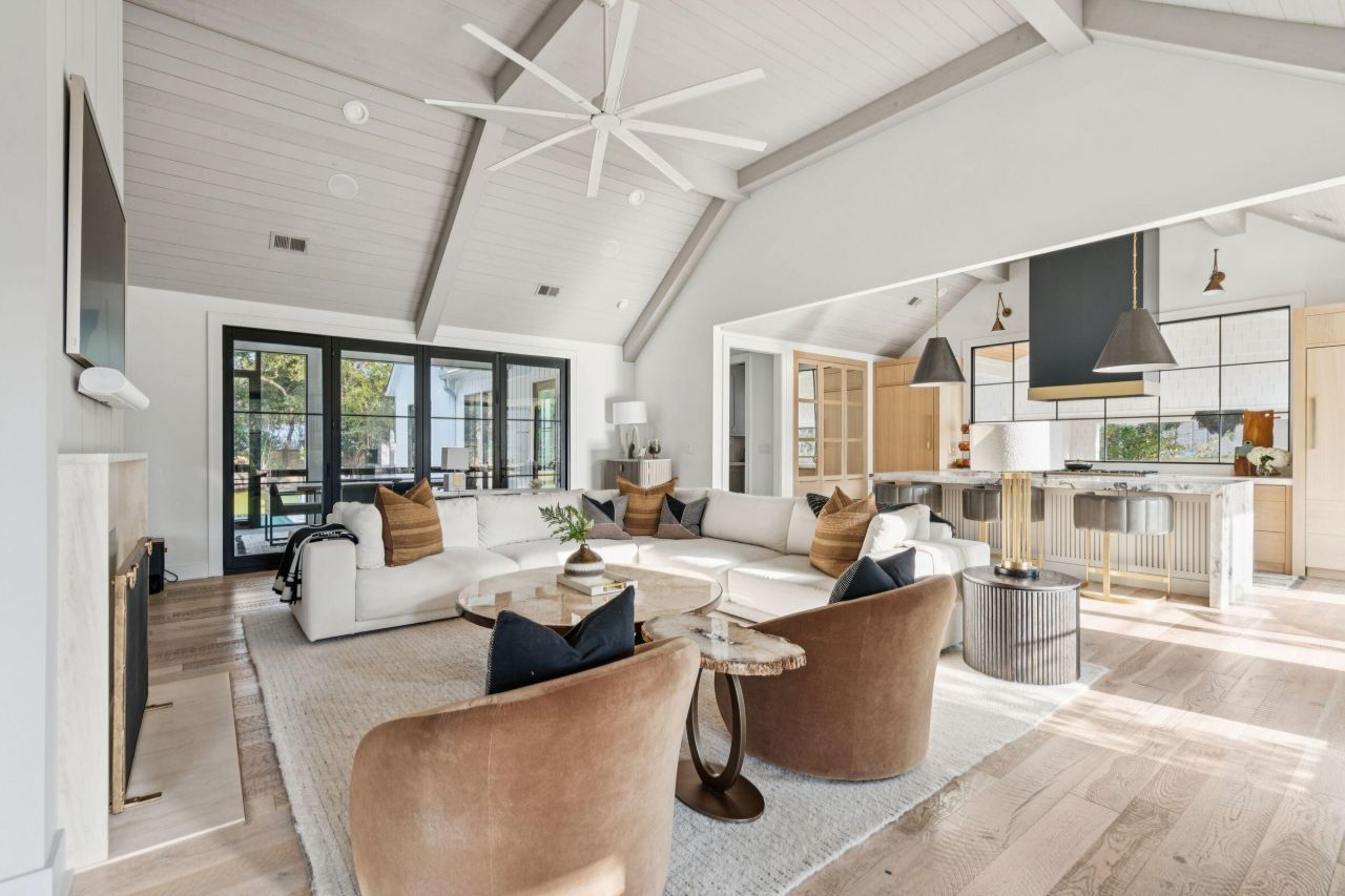 1027 Lakeview Drive Photo 16