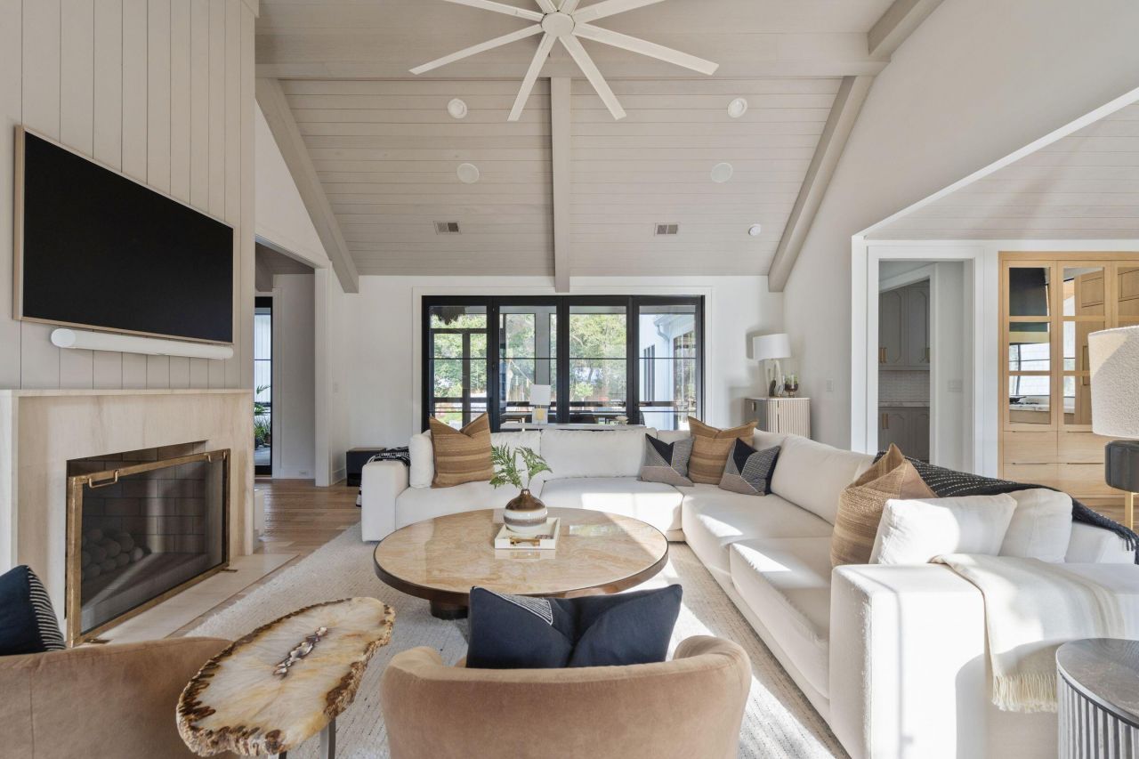 1027 Lakeview Drive Photo 18