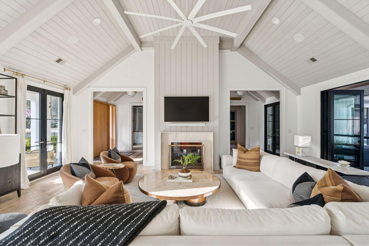 1027 Lakeview Drive Photo 21