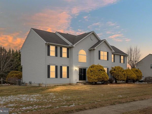 205 E HARVEST DRIVE, NEW CASTLE, DE 19720