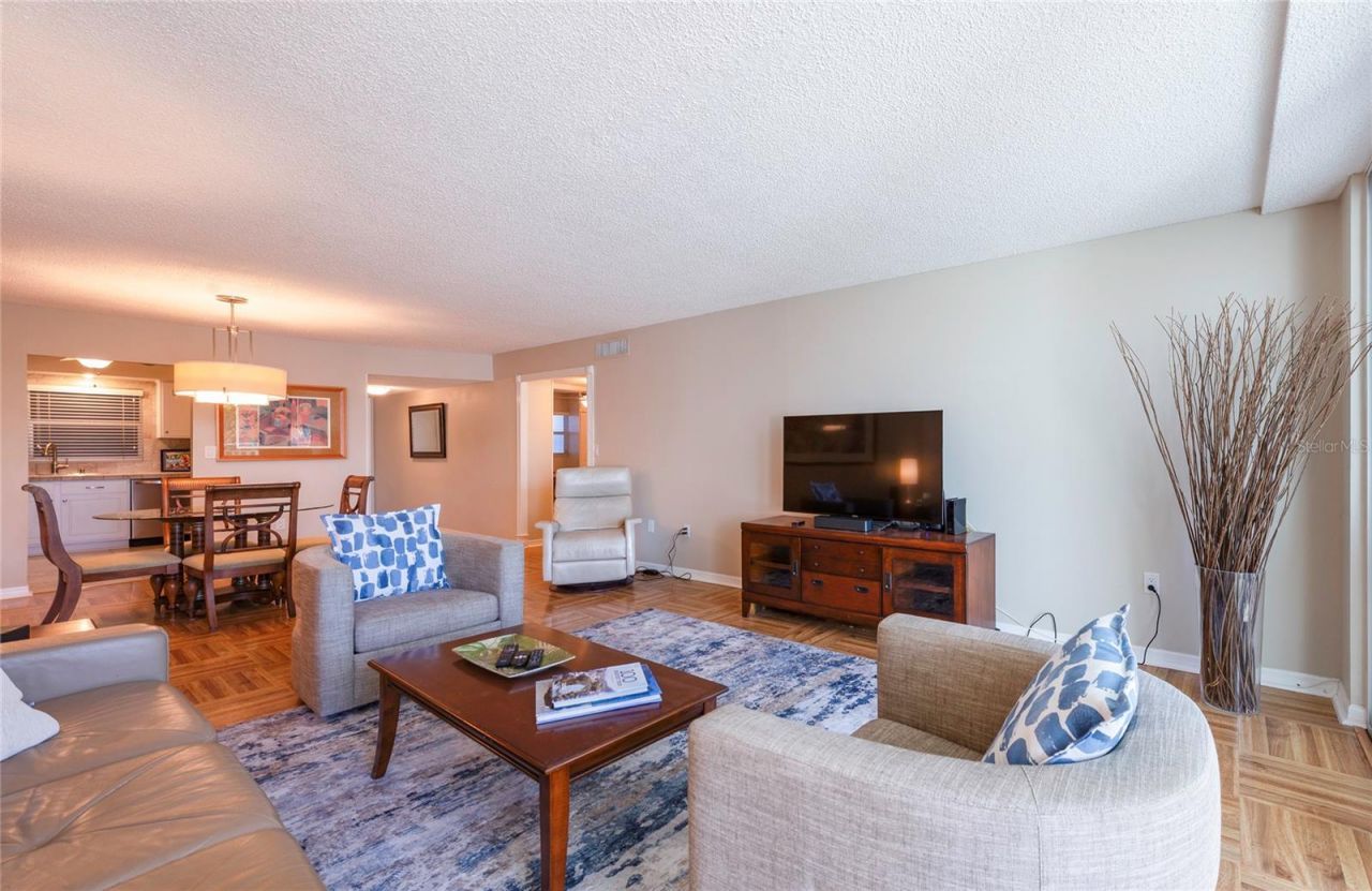 700 Beach Drive Ne, Unit 406, Saint Petersburg, FL 33701 Photo