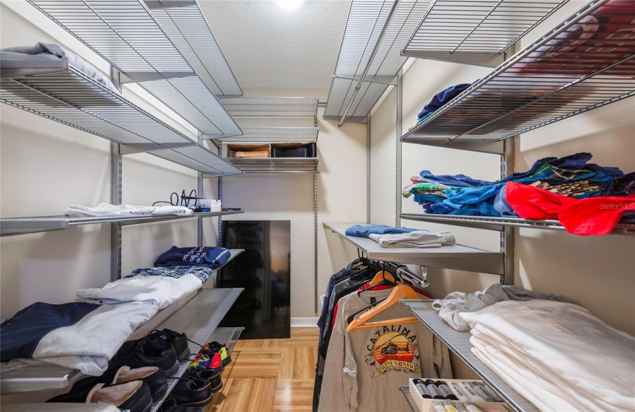 700 Beach Drive Ne, Unit 406, Saint Petersburg, FL 33701 Photo