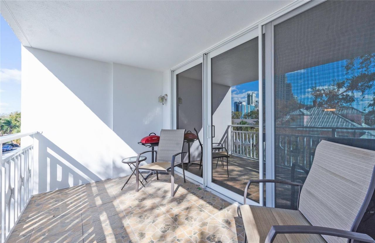 700 Beach Drive Ne, Unit 406, Saint Petersburg, FL 33701 Photo