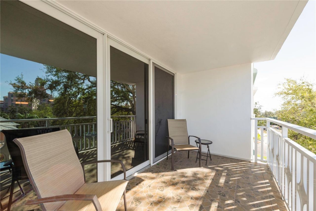 700 Beach Drive Ne, Unit 406, Saint Petersburg, FL 33701 Photo