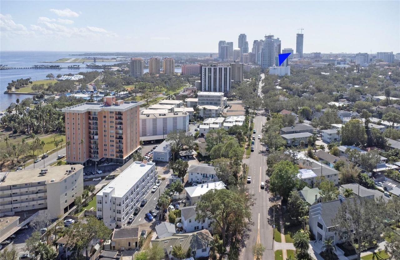 700 Beach Drive Ne, Unit 406, Saint Petersburg, FL 33701 Photo