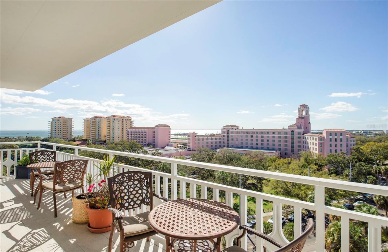 700 Beach Drive Ne, Unit 406, Saint Petersburg, FL 33701 Photo