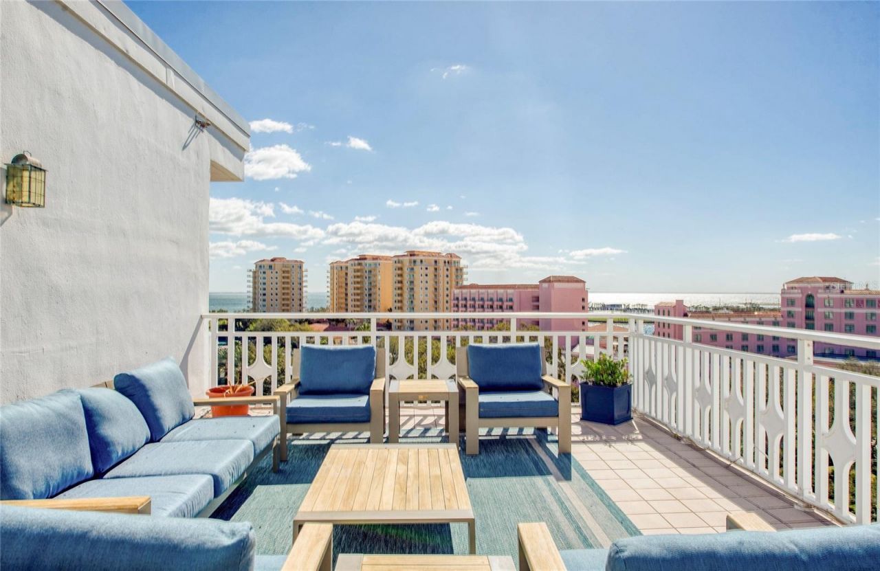 700 Beach Drive Ne, Unit 406, Saint Petersburg, FL 33701 Photo